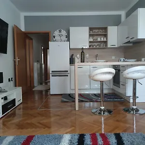 rezervirajte ovdje