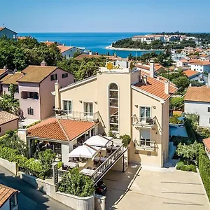 Villa Boutique Oasi Pula